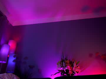 webcam girl littlee33 live cam image #2995604