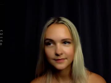 webcam girl beverly_hillls live cam image #6016559