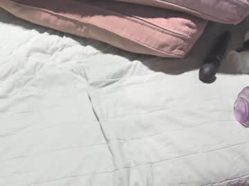 webcam girl honey_sunshine live cam image #2583391