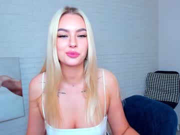 webcam girl 8a8y_nura live cam image #1851746