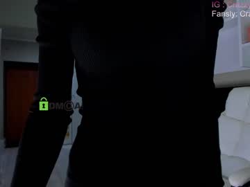 webcam girl crazzy_cherry live cam image #5556606