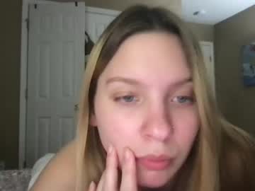 webcam girl cassiecash live cam image #3757911
