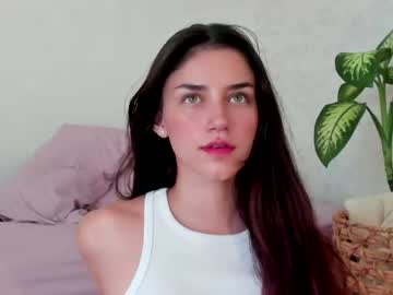 webcam girl grettabenett_ live cam image #5228421