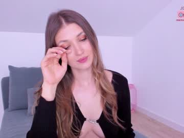 webcam girl aalliyahh live cam image #2915910