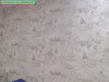 webcam girl crystalnut live cam image #4218540