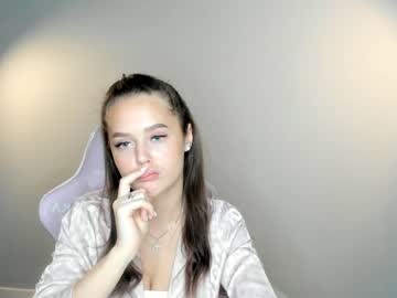webcam girl brittcubitt live cam image #6482398