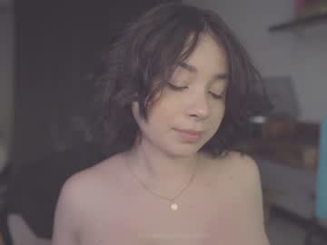 webcam girl soulvanah live cam image #1803928