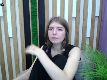 webcam girl annie_lil live cam image #64734