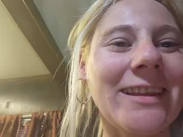 webcam girl heidihotstuff live cam image #4209399