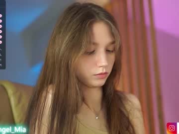 webcam girl angels_kiss live cam image #5391606
