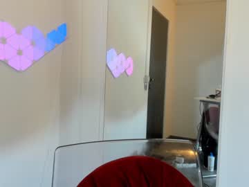 webcam girl hotfallingdevil live cam image #1407939
