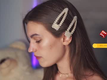 webcam girl hoolybunny live cam image #2199271