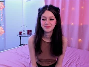 webcam girl alliesmiths live cam image #2267946