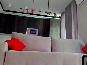 webcam girl angella_kleee live cam image #2718866