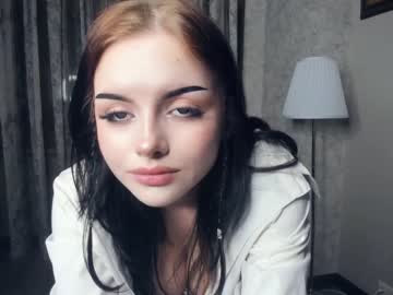 webcam girl cute_caprice live cam image #4477367