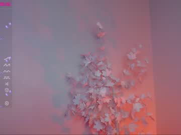 webcam girl small_blondee live cam image #4137072