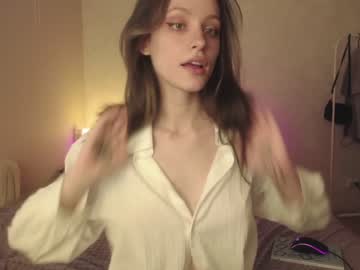 webcam girl fflloowweerr live cam image #2355632