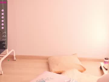 webcam girl illegaldream live cam image #2851718