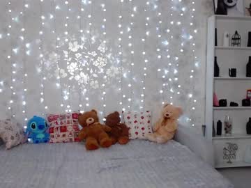 webcam girl ella__sweety live cam image #922977