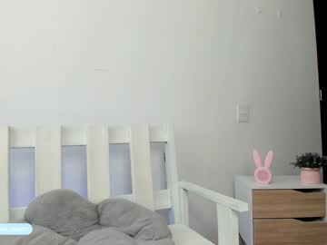 webcam girl pavlovacoluccii_ live cam image #956452