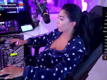 webcam girl evelyne92 live cam image #5580300