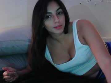 webcam girl genesismoselle live cam image #4615799