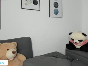 webcam girl abigail_w live cam image #6983311