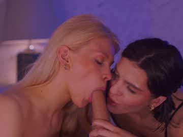 webcam girl _2strangers live cam image #2170603