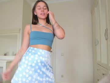 webcam girl eleonora_linn live cam image #2612869