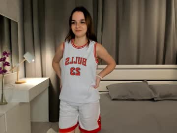 webcam girl julianabritt live cam image #7121137