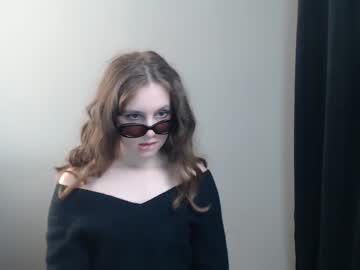 webcam girl mija_mari live cam image #3193549