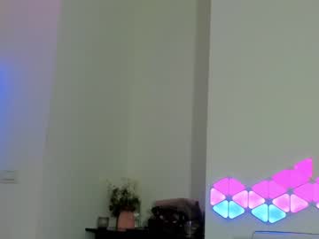 webcam girl hotfallingdevil live cam image #3345692
