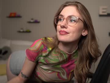 webcam girl emma_ruby live cam image #3900526