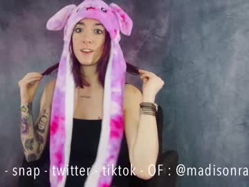 webcam girl madisonravenwood live cam image #1934853
