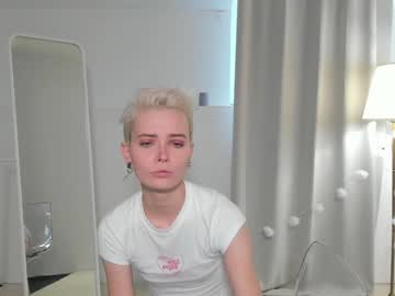 webcam couple tessa_wayne live cam image #2606970