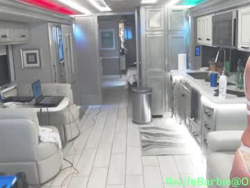 webcam girl rvlifebarbie live cam image #2493497