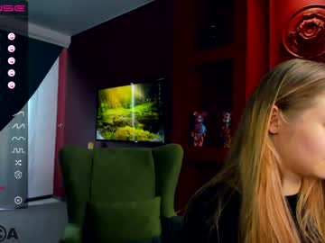 webcam girl polumna_tural live cam image #3773228
