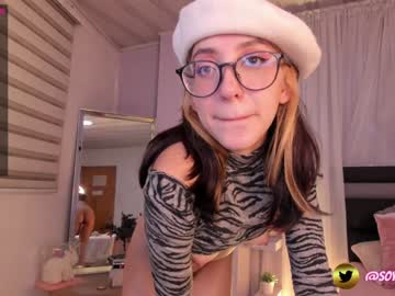 webcam girl maxinegh_ live cam image #1231069