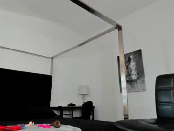 webcam girl surecakes live cam image #2673337