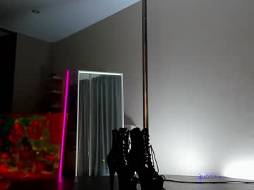 webcam girl _meganmeow_ live cam image #2880183