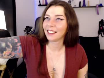 webcam girl bigtittedtattedlesbian live cam image #1589521