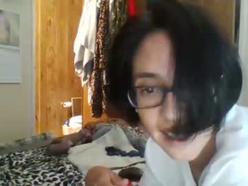 webcam girl littlebitoffun77 live cam image #2511535