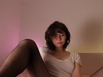 webcam girl sasha_ursx live cam image #2591077