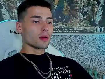 webcam man tattsoutbeast live cam image #7015279