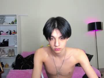 webcam man yoo_dee_ohh live cam image #3588658
