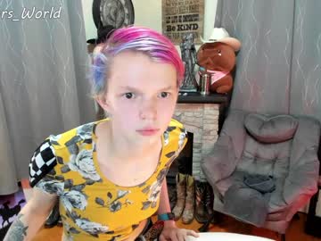 webcam girl murbears_world live cam image #2410301