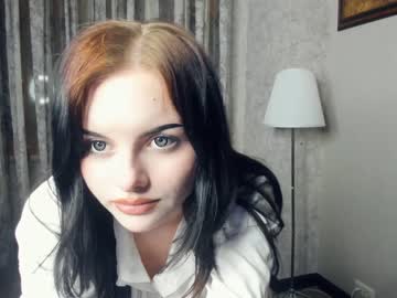 webcam girl cute_caprice live cam image #4463917