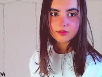 webcam girl nika_la live cam image #919703