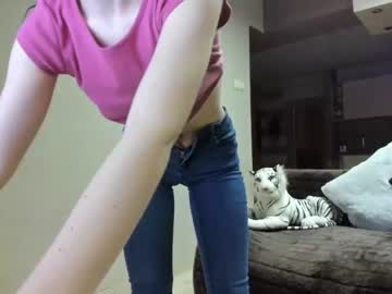 webcam girl sofiaandwonderland live cam image #1201581