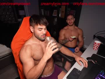 webcam man creamybros live cam image #5782296